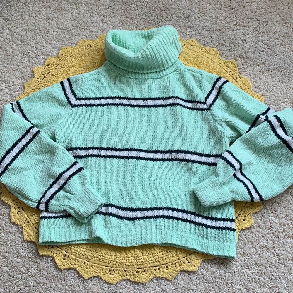 Super soft mint/green/white striped cowl neck sweater wild fable size medium